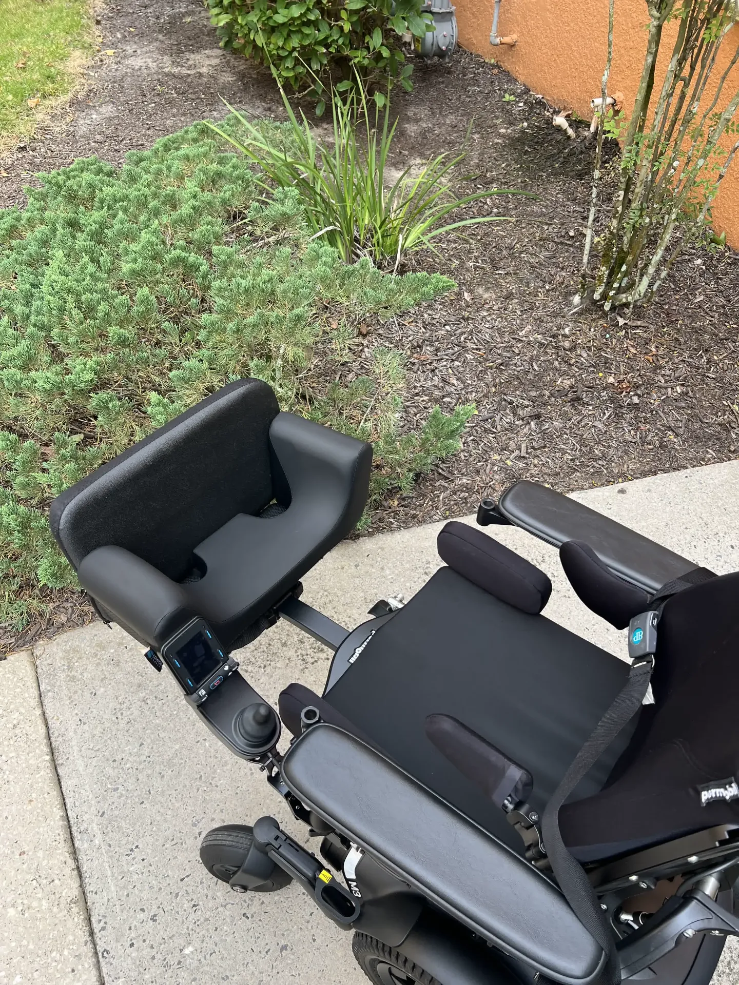 Permobil M3 Corpus seat and leg rests seen from above
