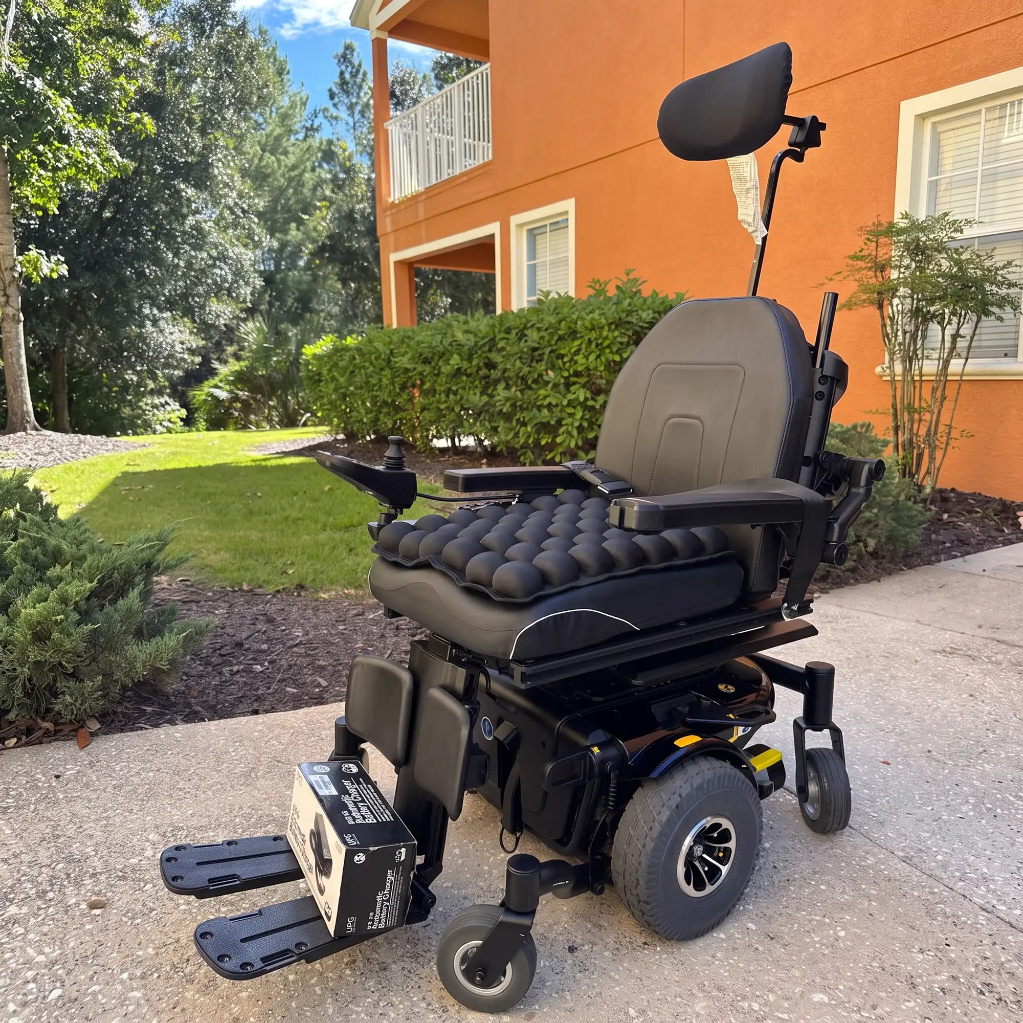 Quantum J6 Power Wheelchair